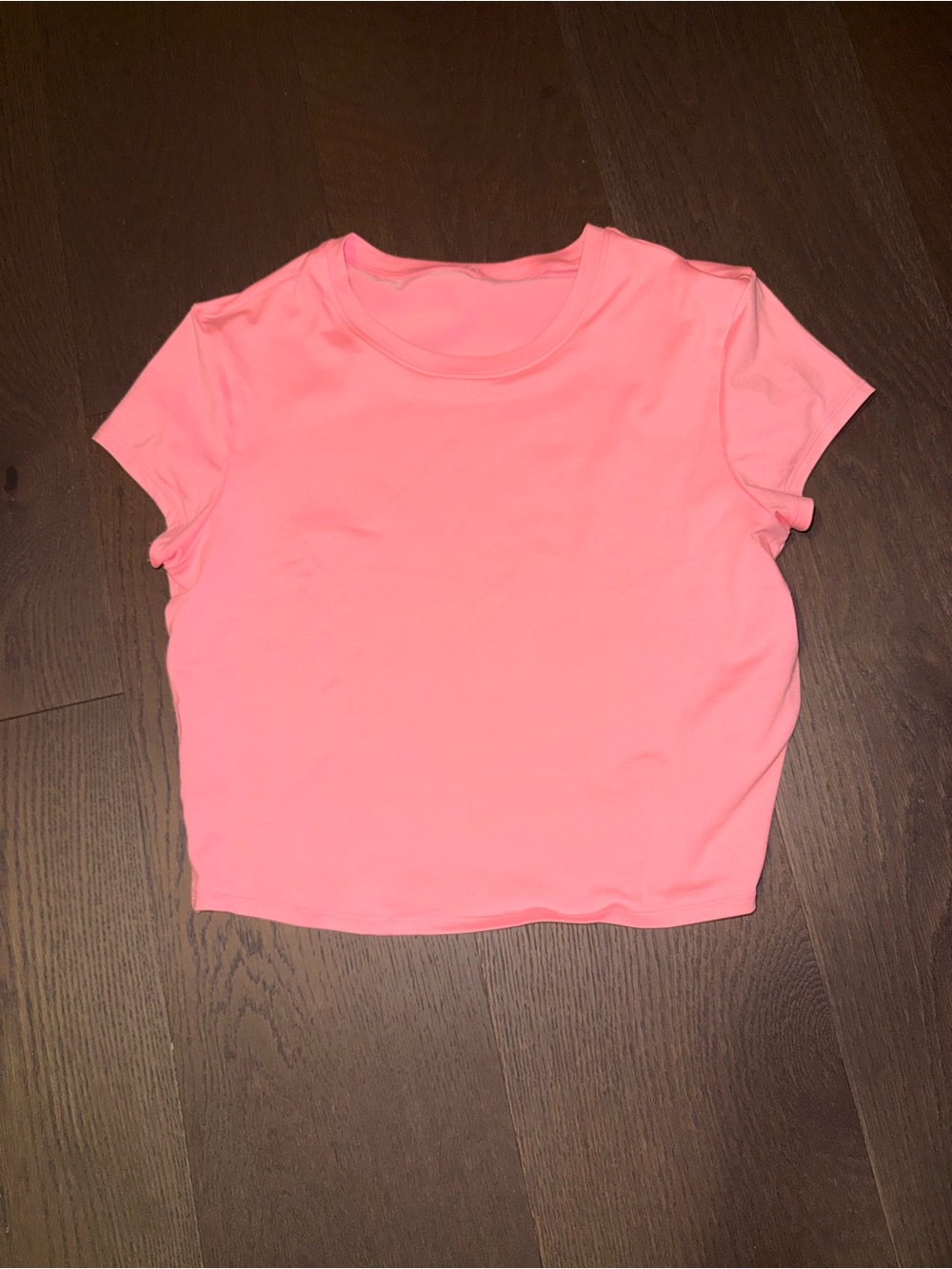 ALO Yoga Alosoft Crop Finesse Tee Neon Bubblegum (large)